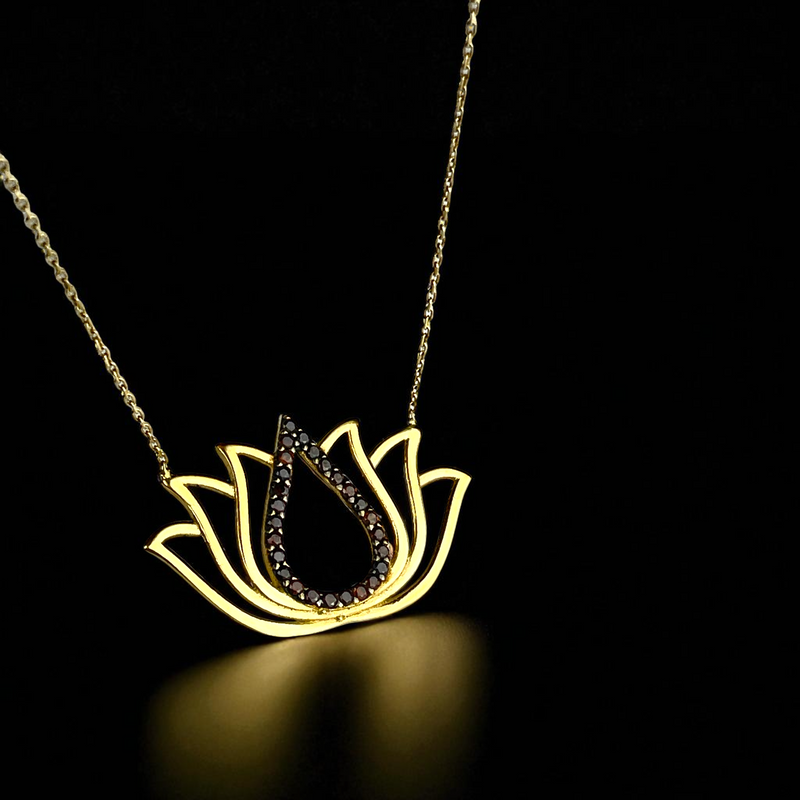 Echtgold 585 Lotus-Kette mit schwarzen Zirkonia – 40 cm – Spirituelle Damen Halskette in feinem Design