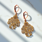 ROSALIA Roségold Edelstahl Ohrringe, ornamentales Design, 3 cm, hypoallergen & für Allergiker geeignet