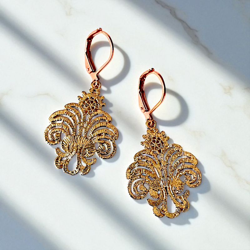 ROSALIA Roségold Edelstahl Ohrringe, ornamentales Design, 3 cm, hypoallergen & für Allergiker geeignet