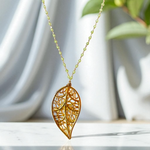 Edelsteinkette FRÜHLINGSBLATT mit Peridot - VIK-45