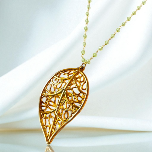 Edelsteinkette FRÜHLINGSBLATT mit Peridot - VIK-45